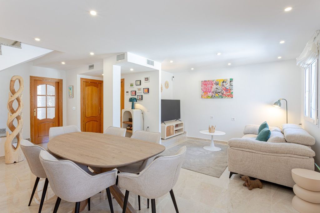 Property photo 1 of 29