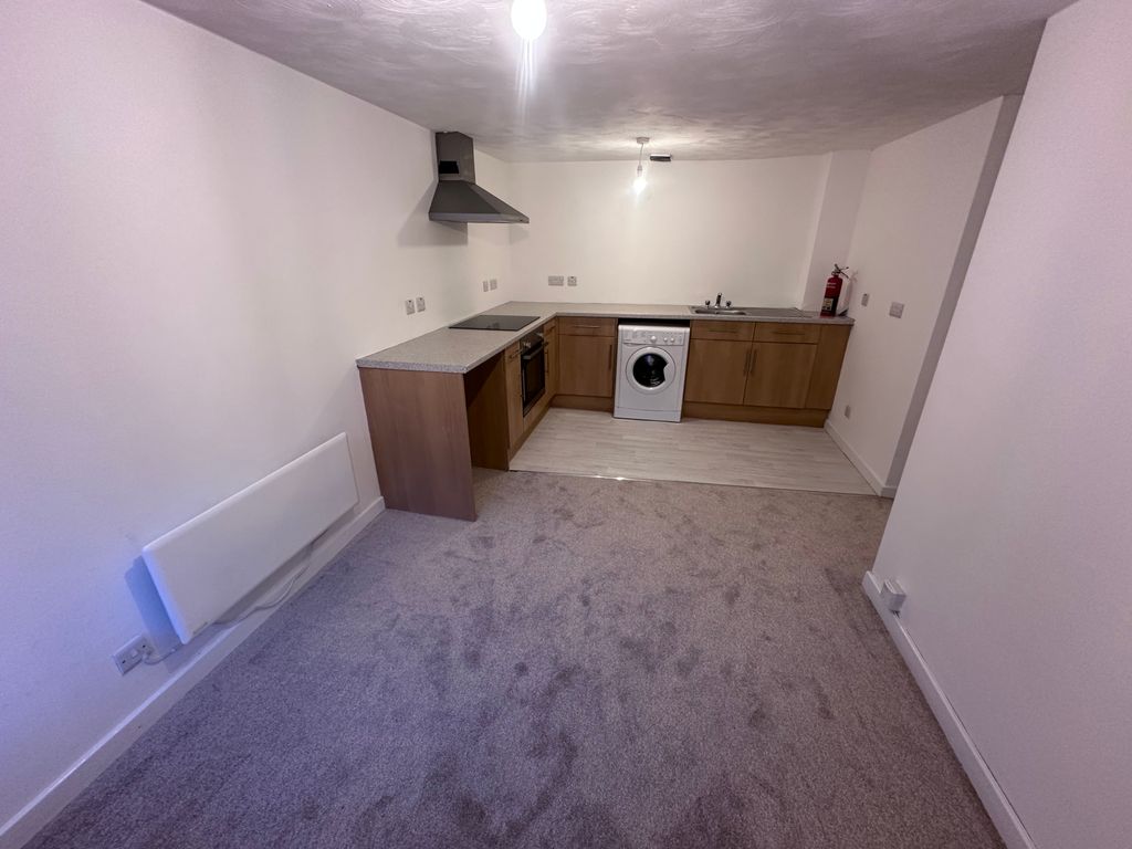 Property photo 2 of 6