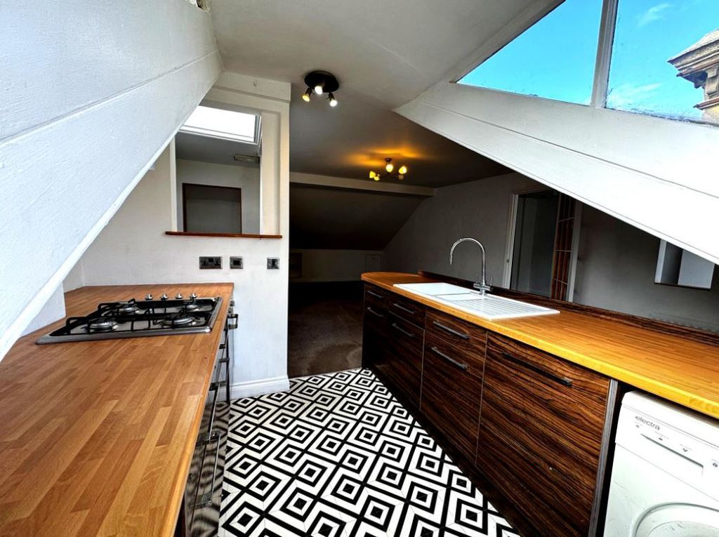 Property photo 3 of 8 Photo 3