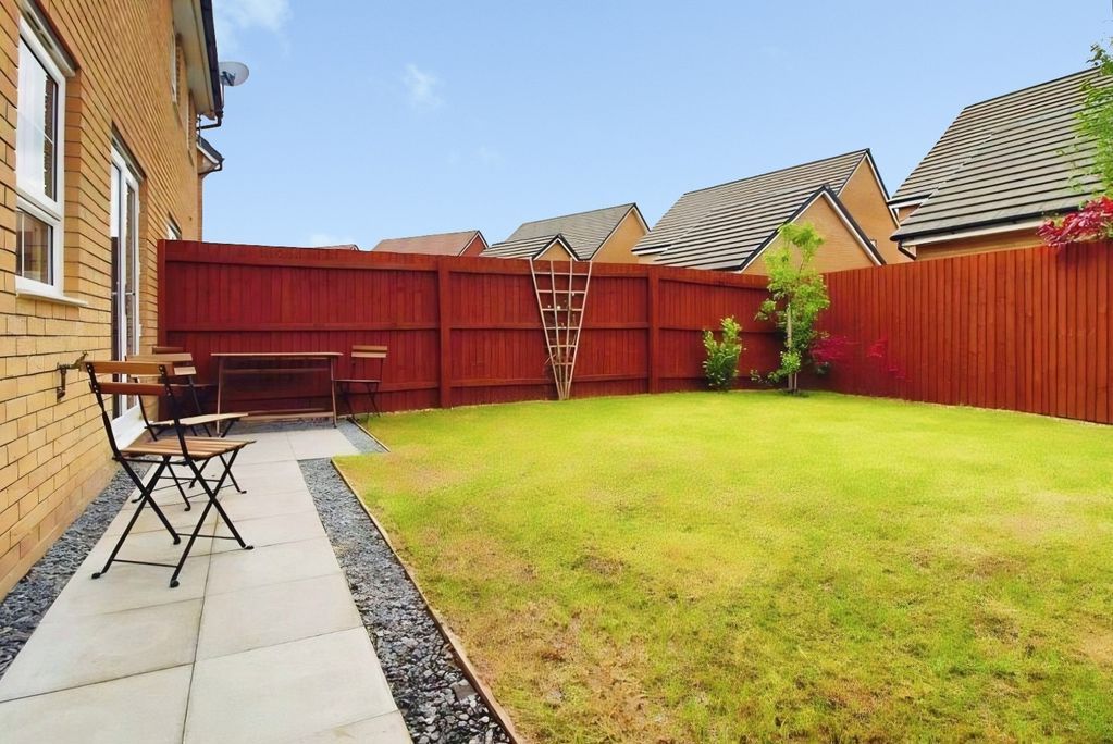 Property photo 2 of 14 Photo 8