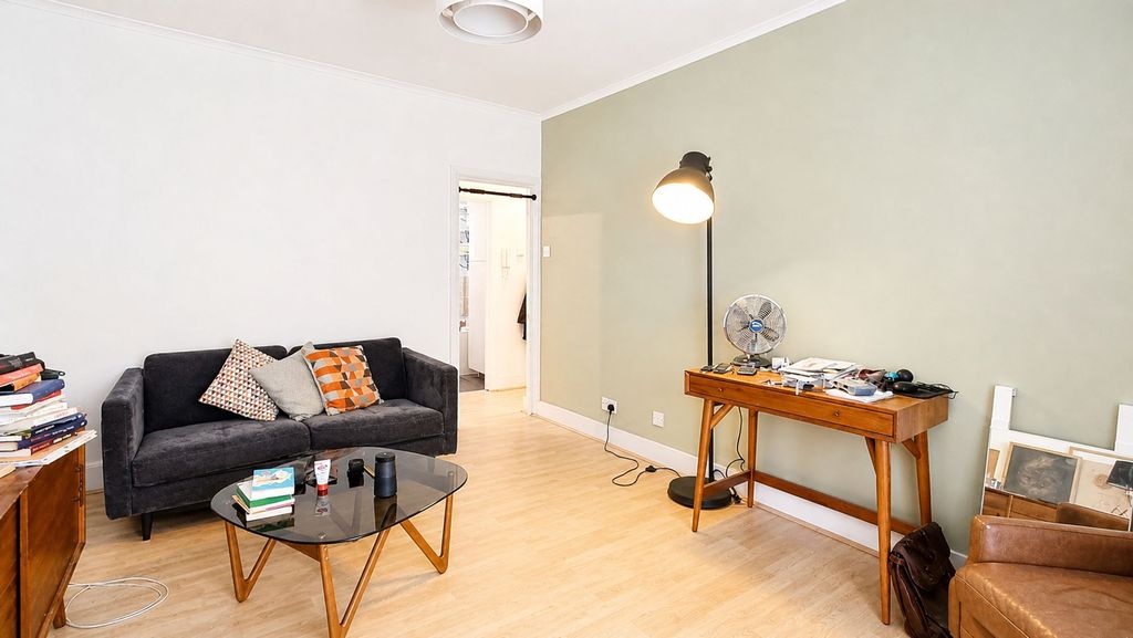Property photo 2 of 9