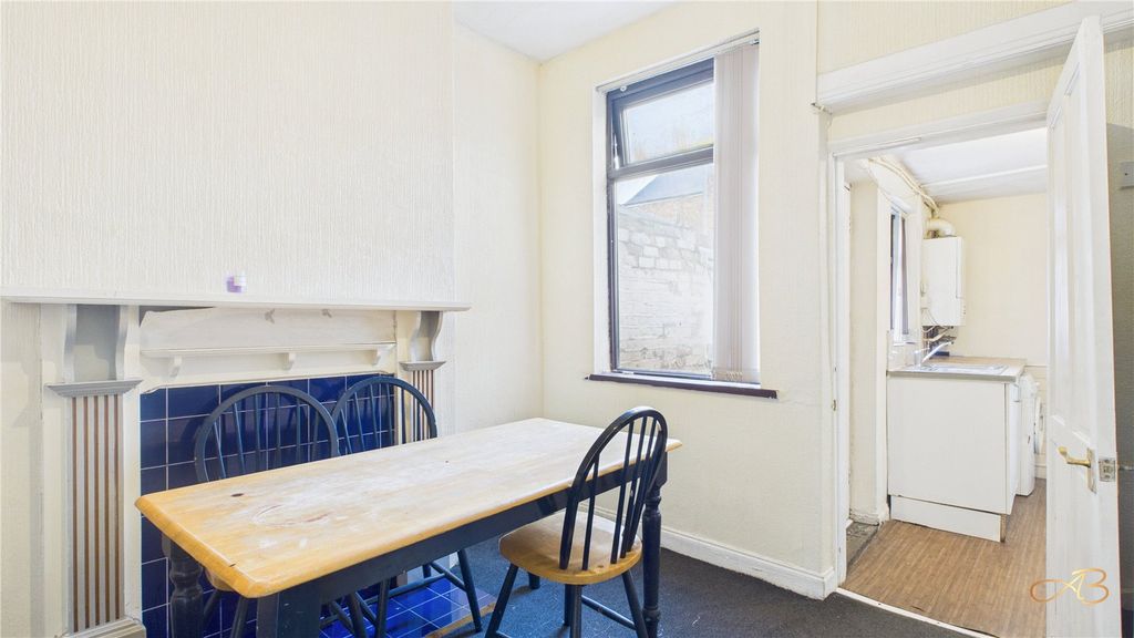 Property photo 2 of 6 Picture No. 07