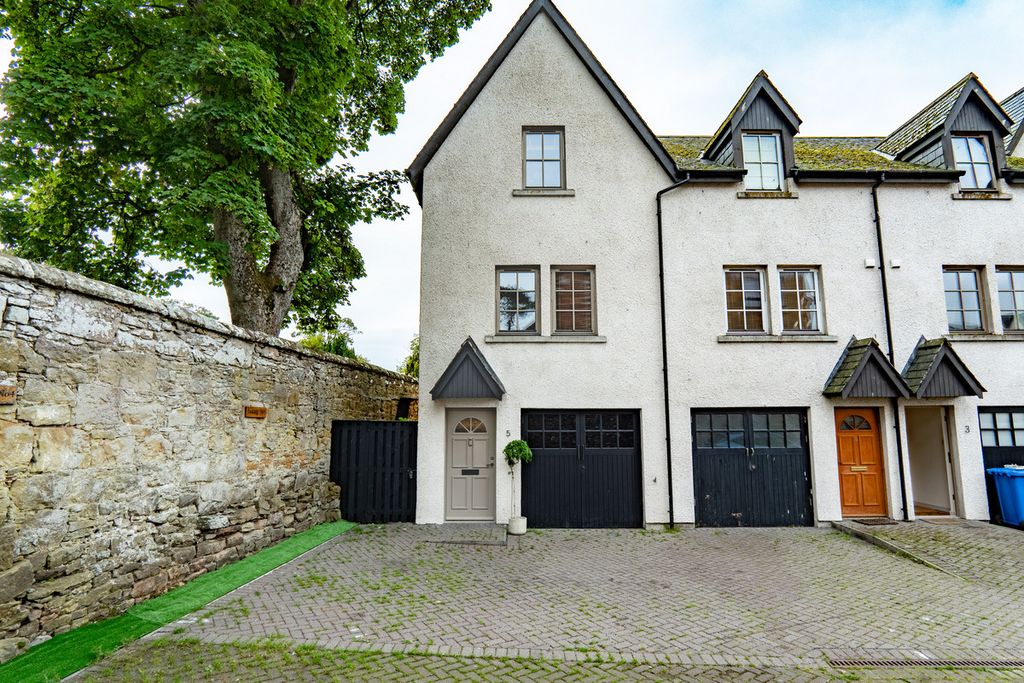 Property photo 1 of 36