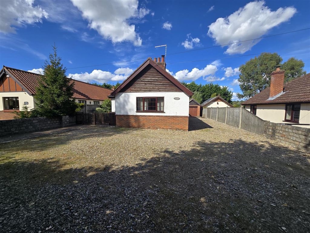 Property photo 1 of 11 Front