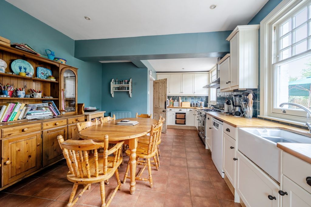 Property photo 3 of 15 1483800-12-6A42B5...