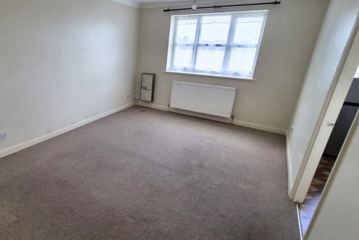Property photo 3 of 6