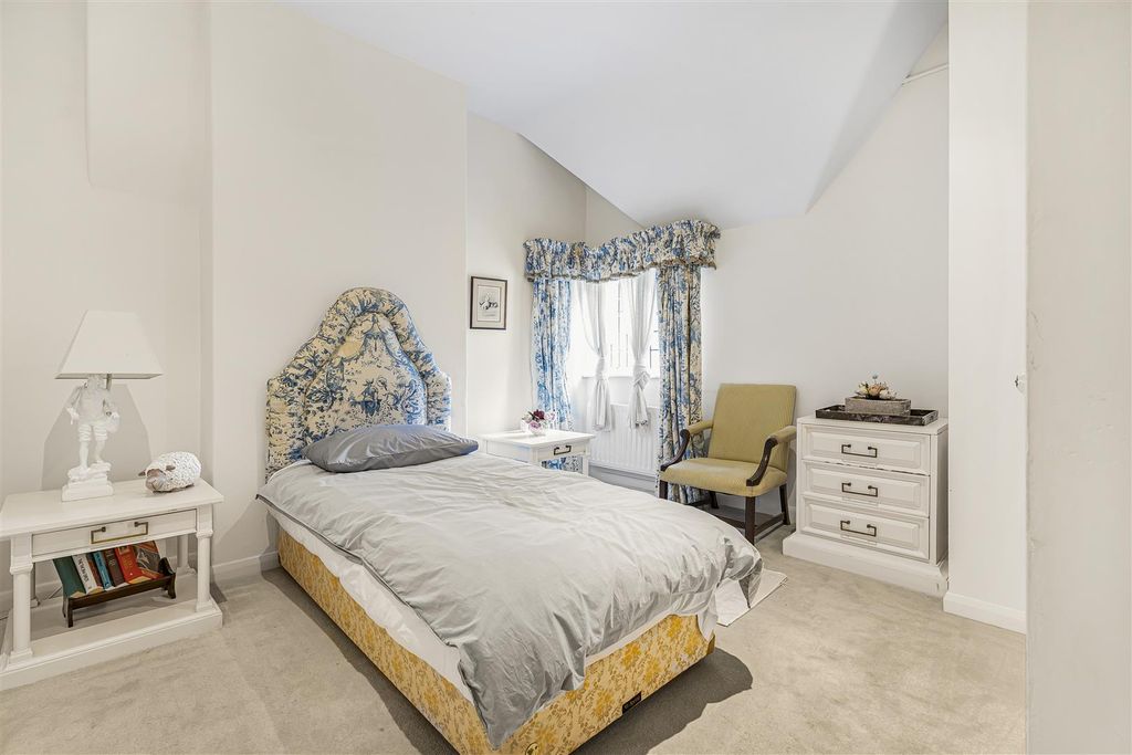 Additional image 14 of 3 bed terraced house for salePearson Road, Sonning RG4