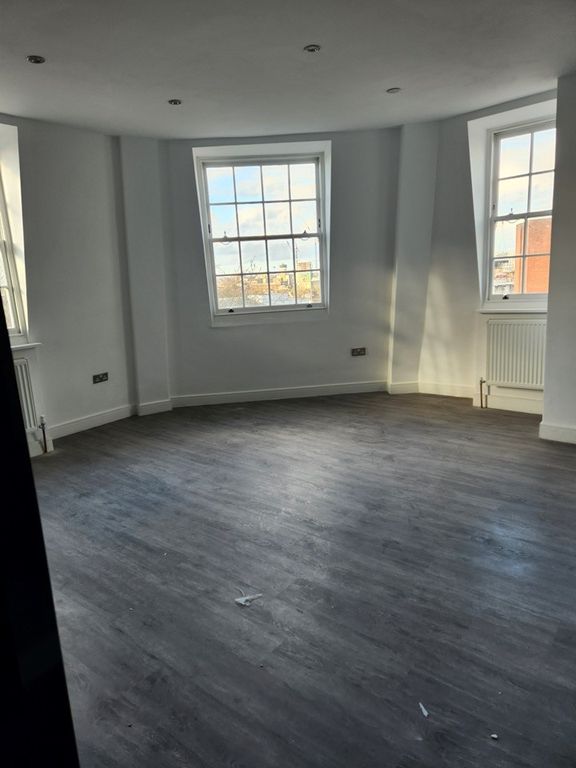 Property photo 2 of 3