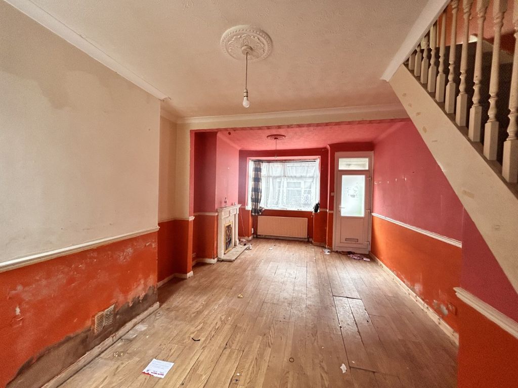 Property photo 2 of 7 Picture No. 04
