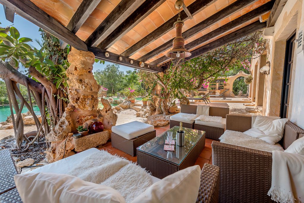 Property photo 2 of 38 Finca_Santanyi_64016_1280-05.Jpg