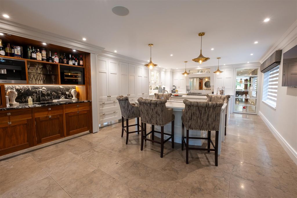 Property photo 3 of 31 Dscf0970.Jpg