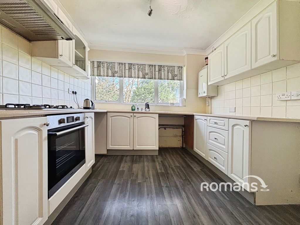 Property photo 3 of 11 Pbox-Img.Jpeg