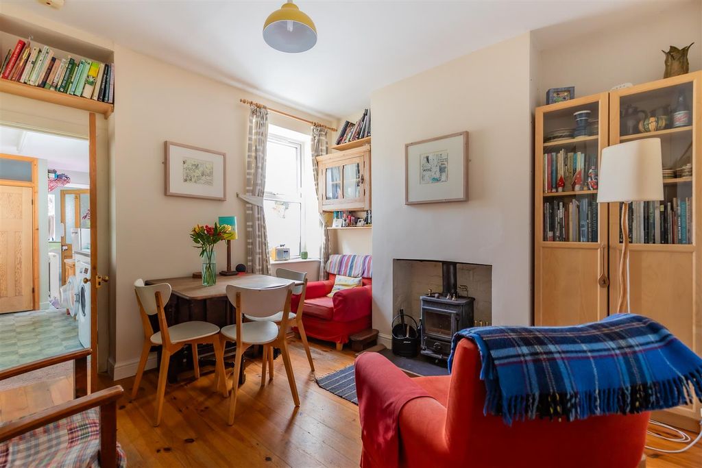 Property photo 2 of 18 13 (7 Of 18).Jpg