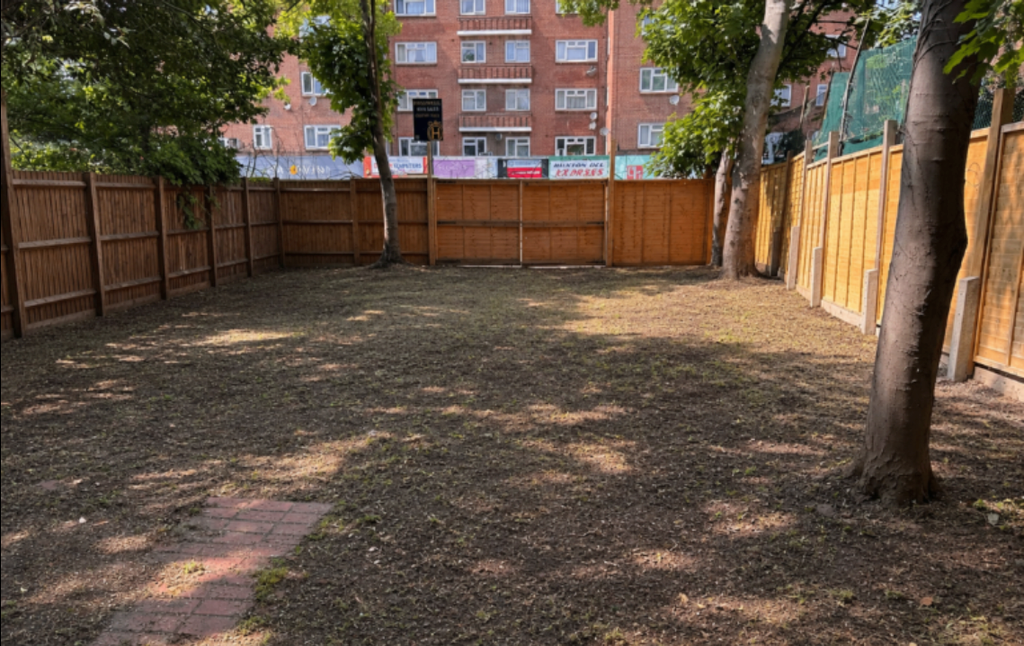 Property photo 1 of 3