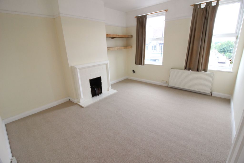 Property photo 2 of 7