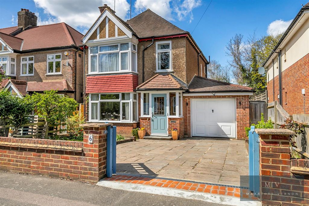 Property photo 1 of 19 Birdhurst Avenue 6 MV-19.Jpg