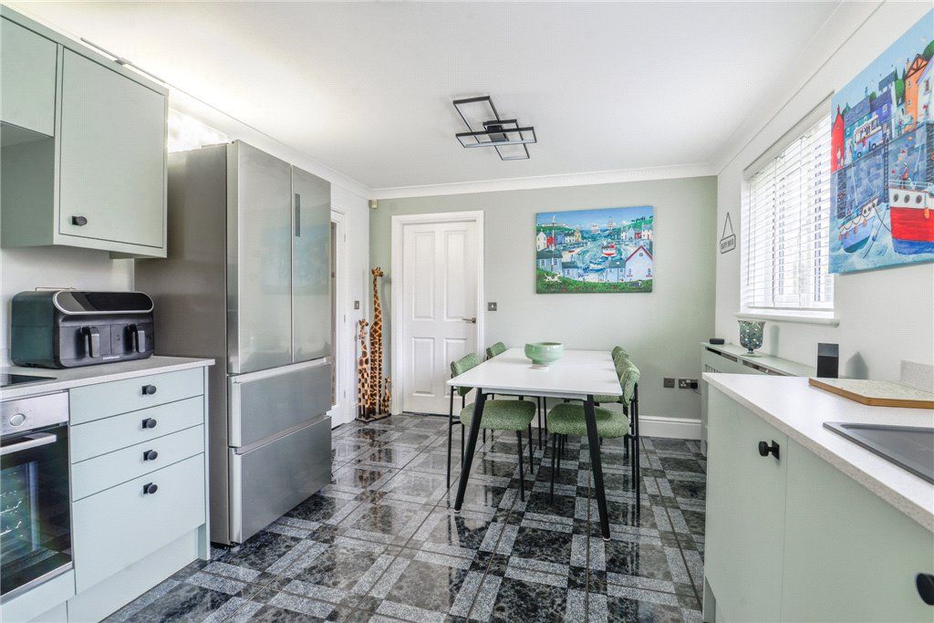 Property photo 3 of 26 Dining Kitchen