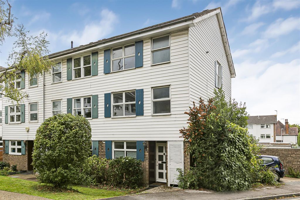 Property photo 1 of 21