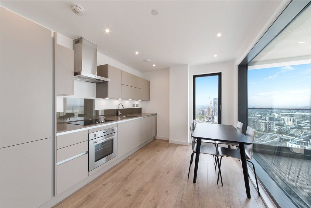 Property photo 2 of 11 Picture No. 24