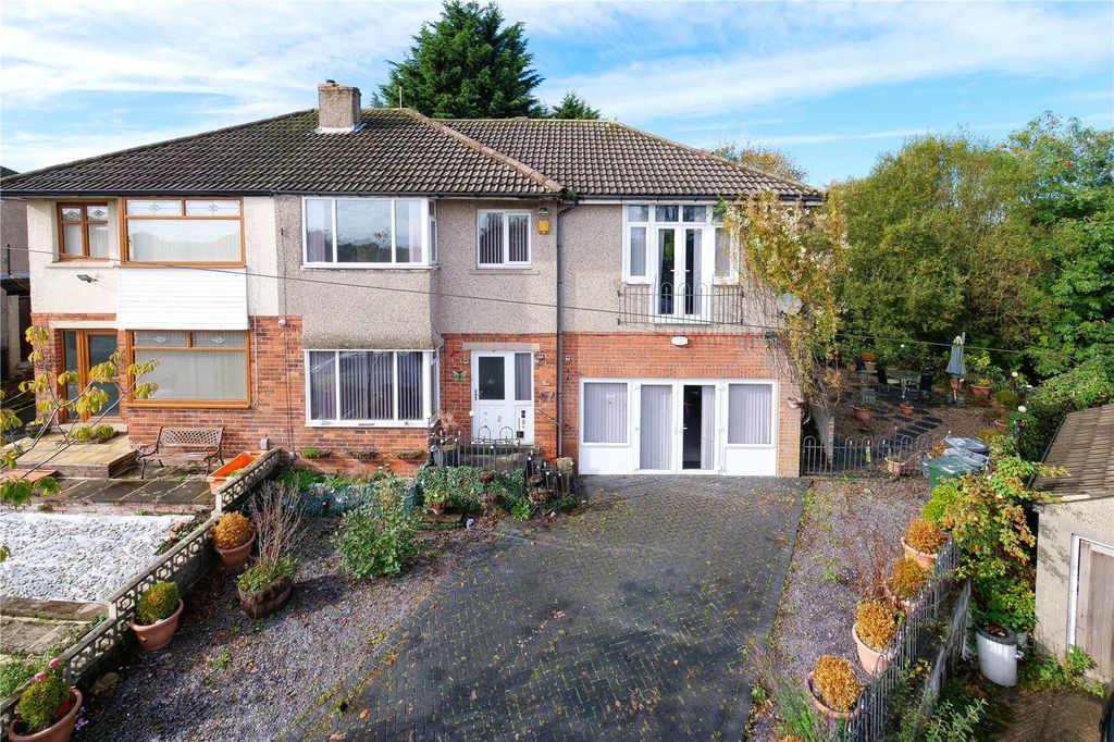 Property photo 1 of 24 Picture No. 18