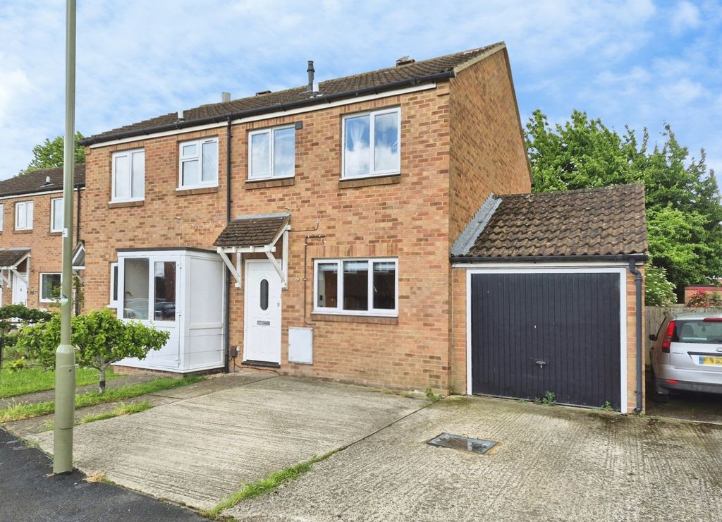 Property photo 1 of 16 Picture No. 13