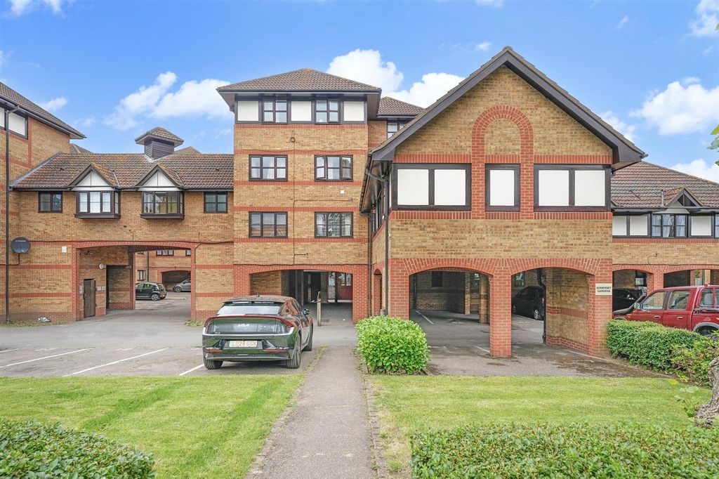 Property photo 1 of 8