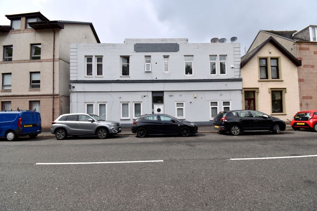 Property photo 1 of 8