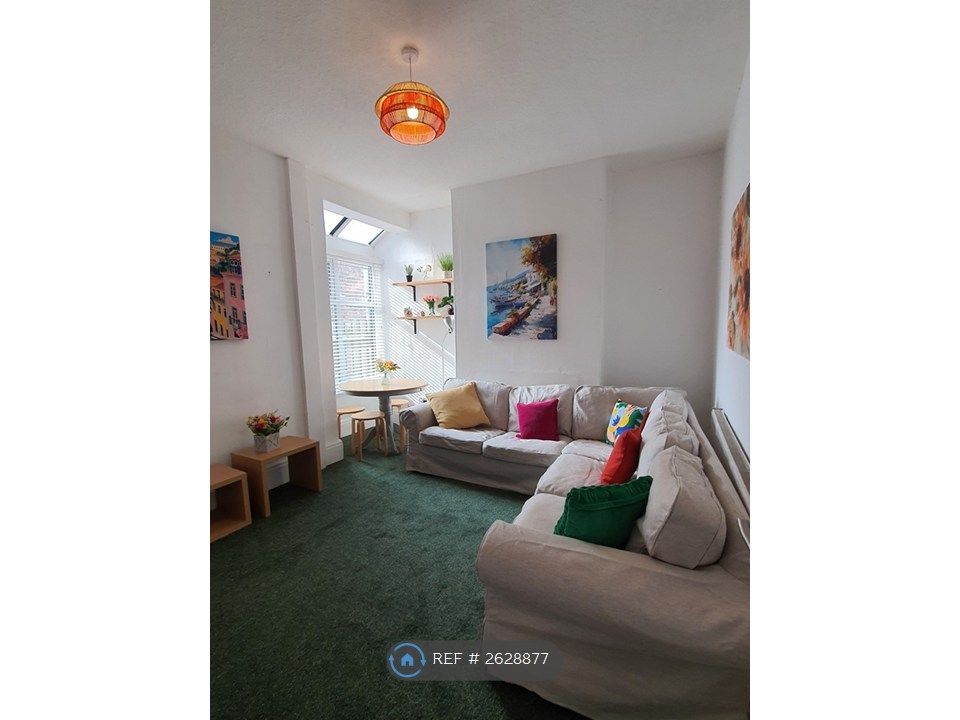 Property photo 2 of 7