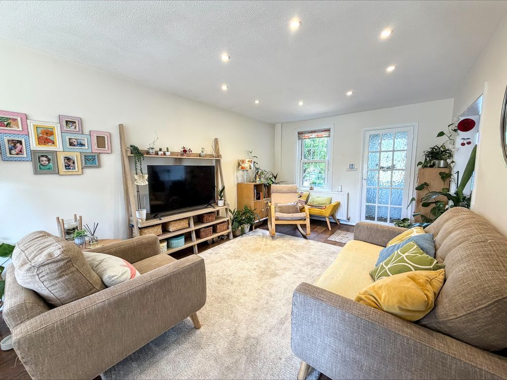 Property photo 3 of 13 Photo 13