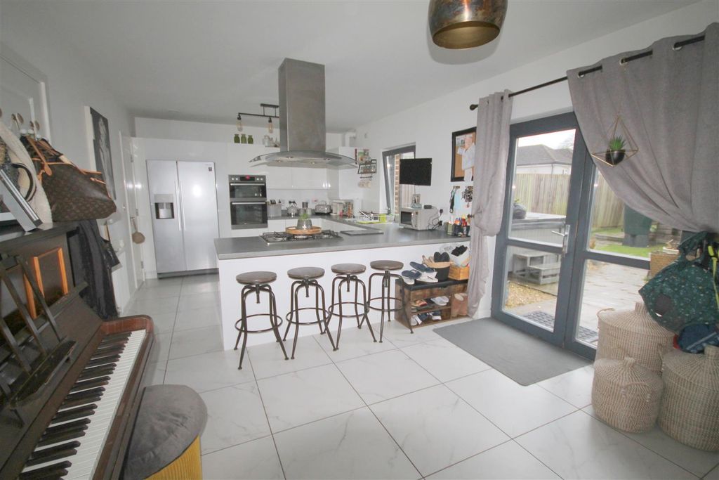 Property photo 1 of 29 Kitchen Big.Jpg