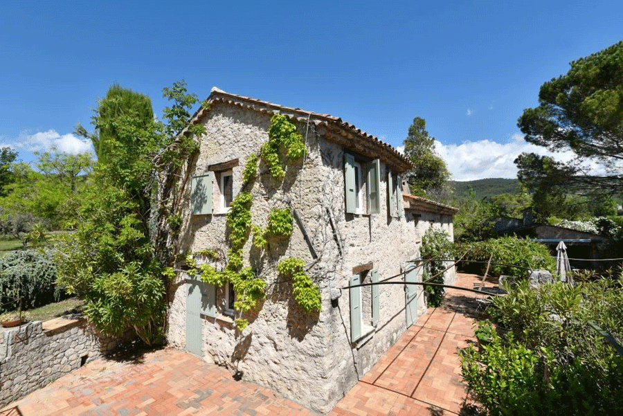 Property photo 3 of 30