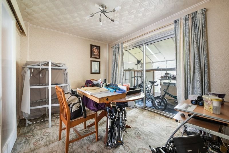 Property photo 3 of 12 4271732