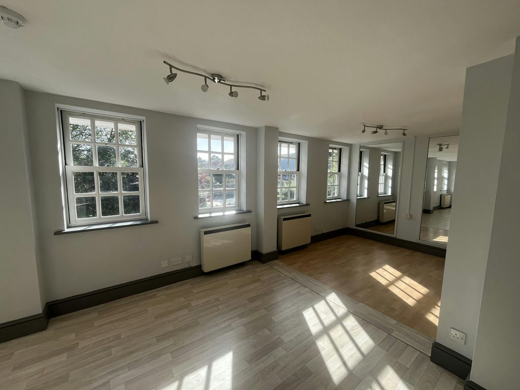 Property photo 3 of 4 Image 3