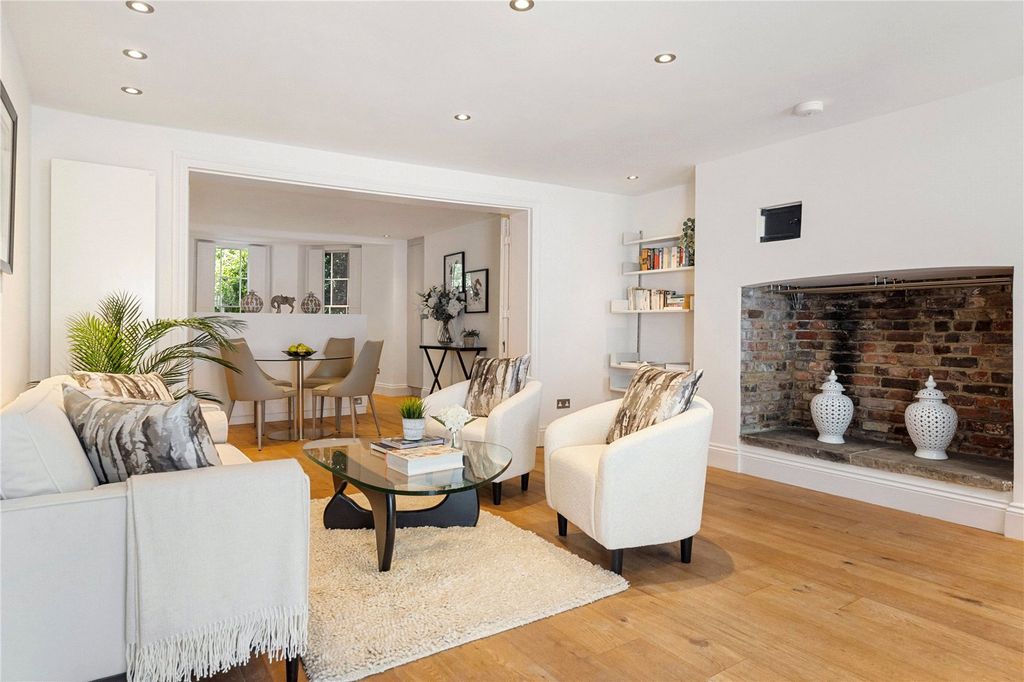 Property photo 2 of 13 Picture No. 05