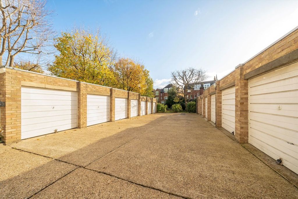 Property photo 3 of 8