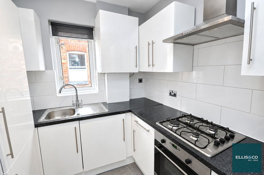 Property photo 3 of 11 Picture No. 25