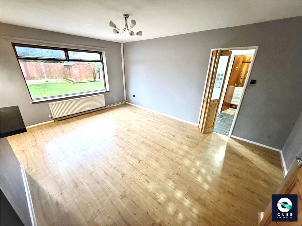 Property photo 2 of 11 Picture No. 04