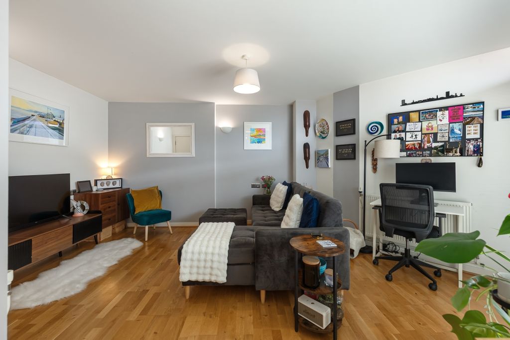 Property photo 3 of 10 094A3233