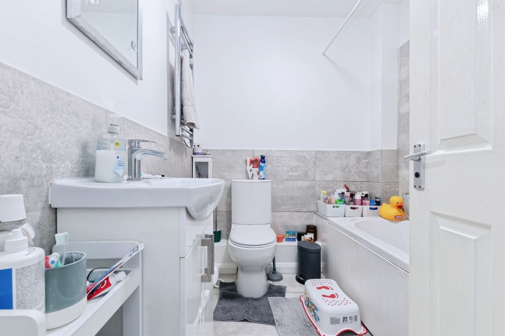 Property photo 3 of 14