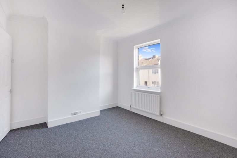 Property photo 3 of 10 Photo 3