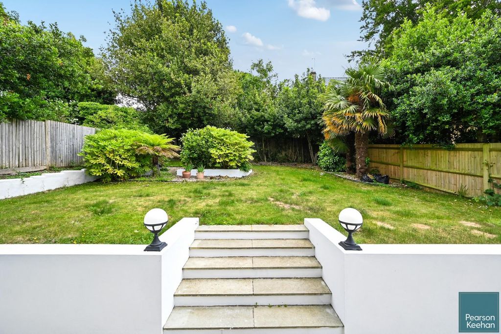 Property photo 3 of 34 31-Woodland-Drive-Bn3 (29)  .Jpg