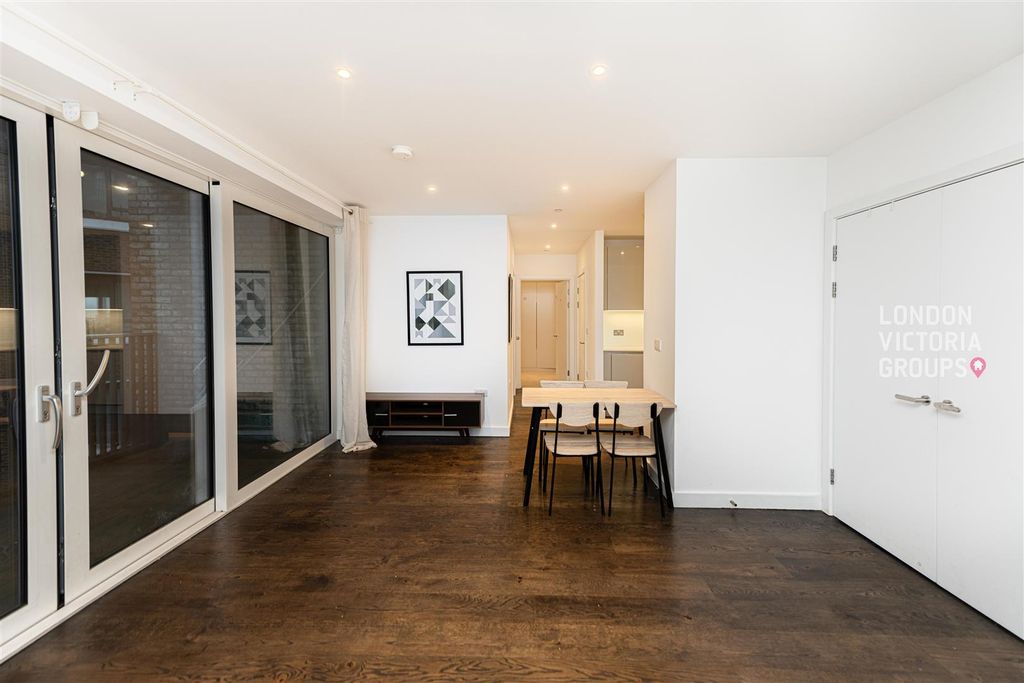 Property photo 3 of 18 1-3055.Jpg