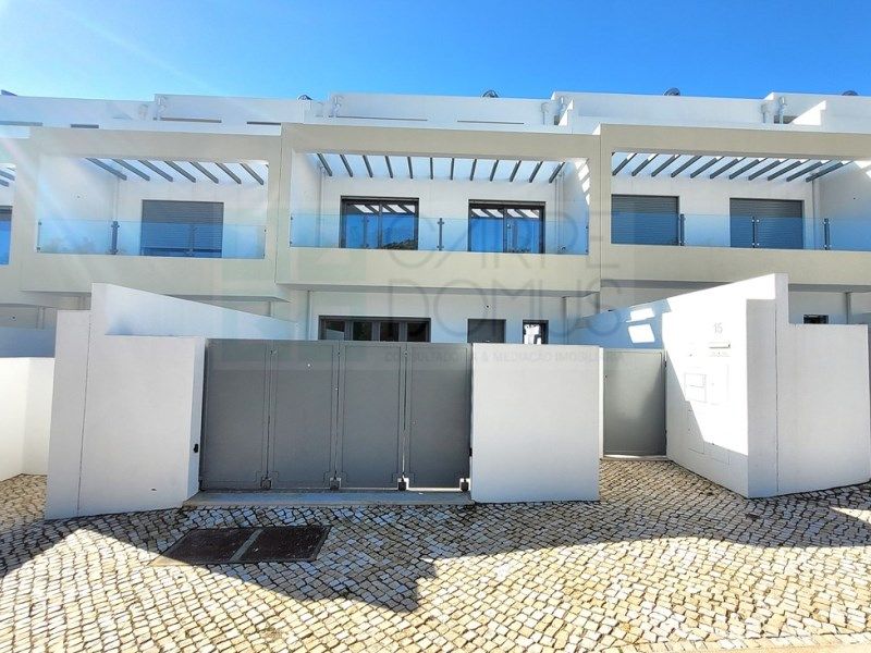 Property photo 2 of 35