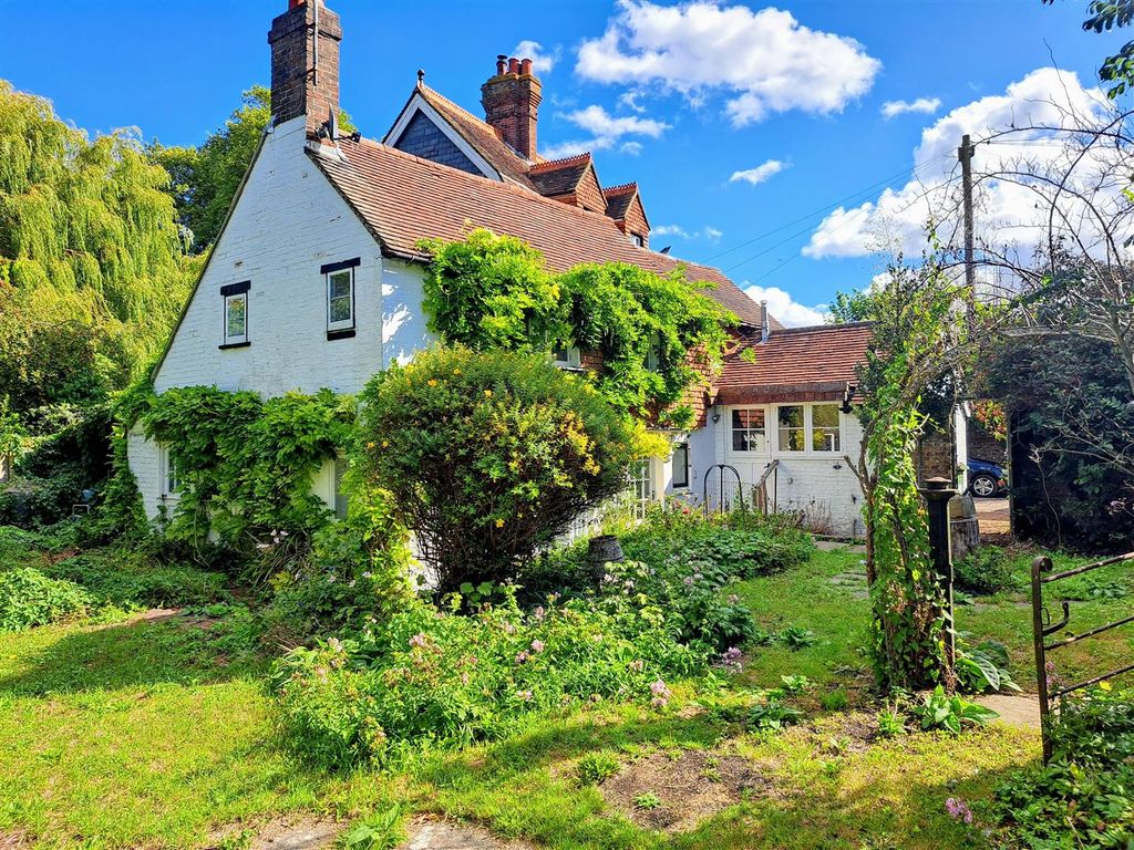 Property photo 1 of 21