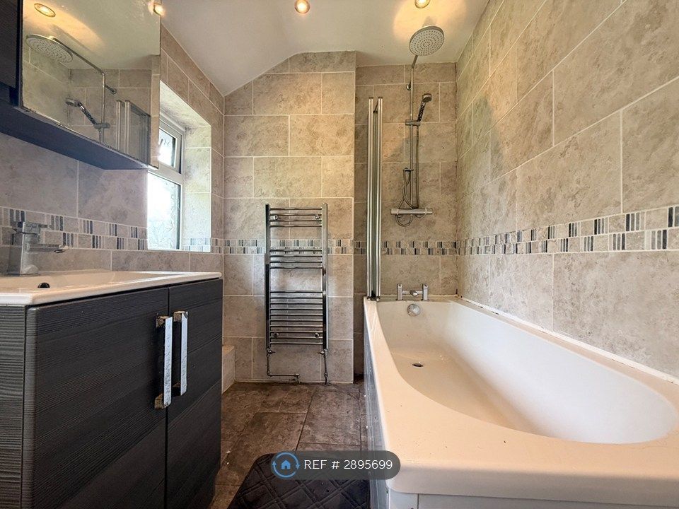 Property photo 1 of 27