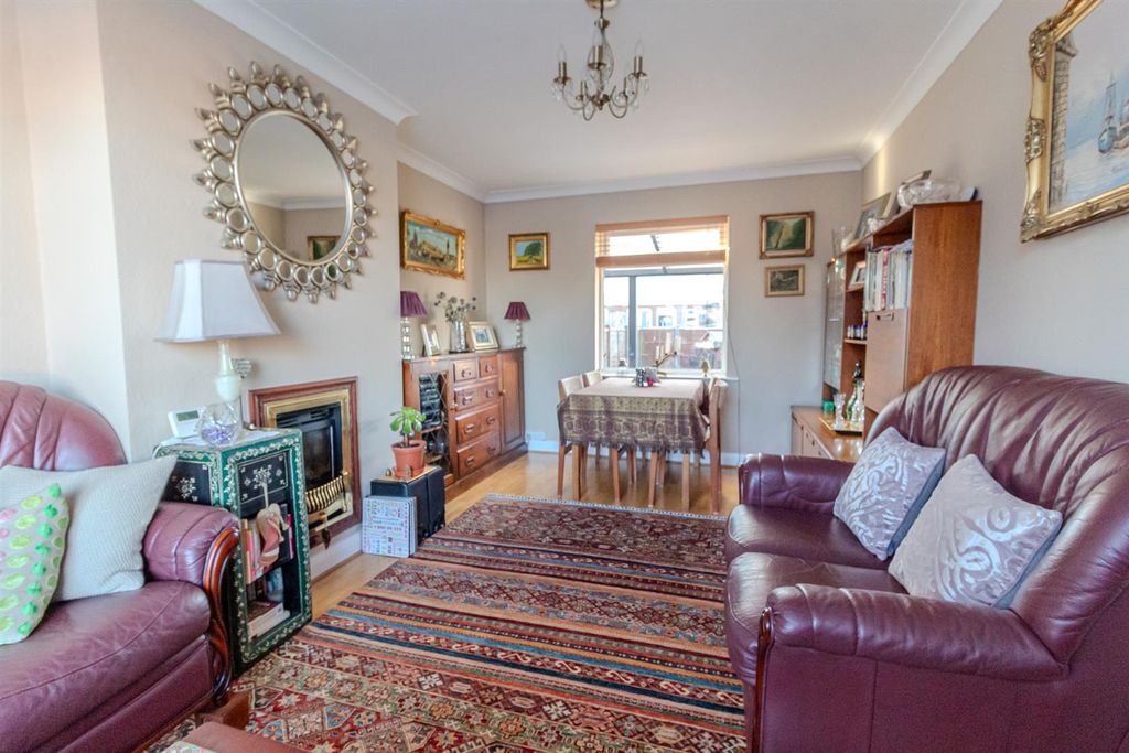 Property photo 2 of 19 Img_1576.Jpg