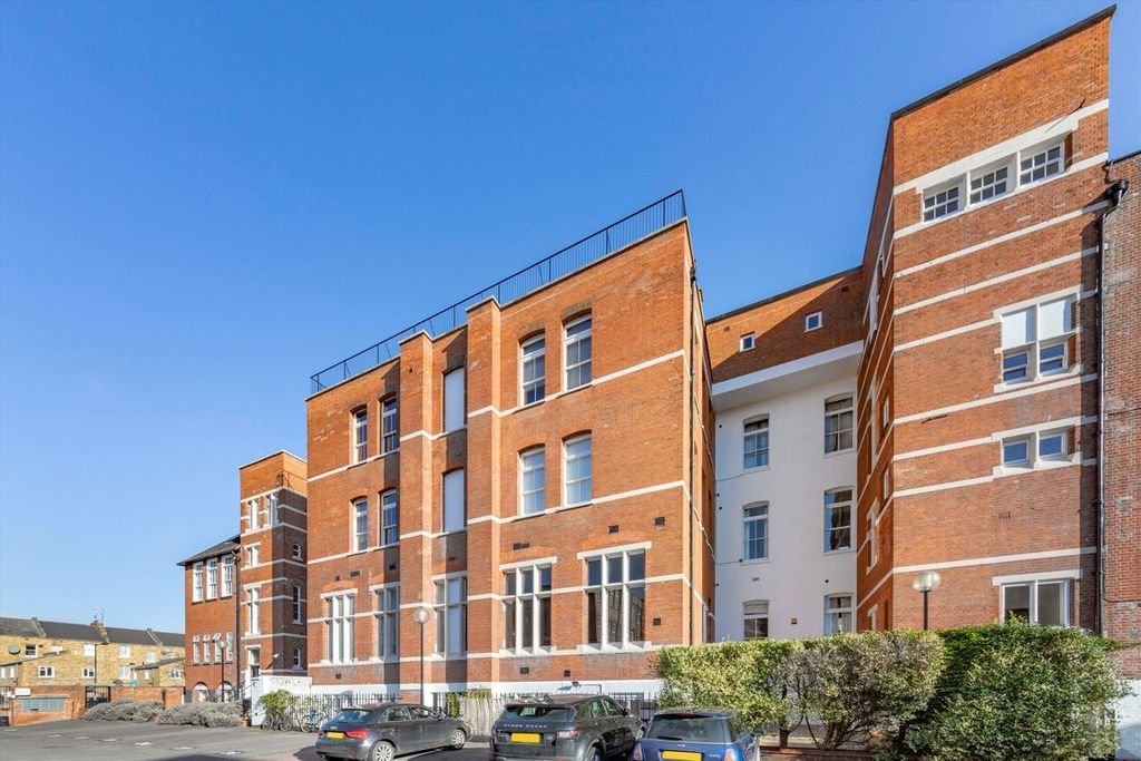 Property photo 1 of 7