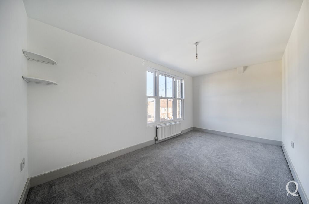 Property photo 3 of 10 A31Ca730-Caa3-431...