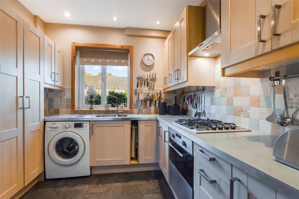 Property photo 3 of 21 Picture No. 31