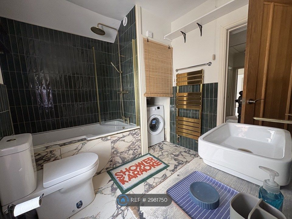 Property photo 2 of 33